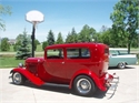 1932 Ford Sedan (02a)